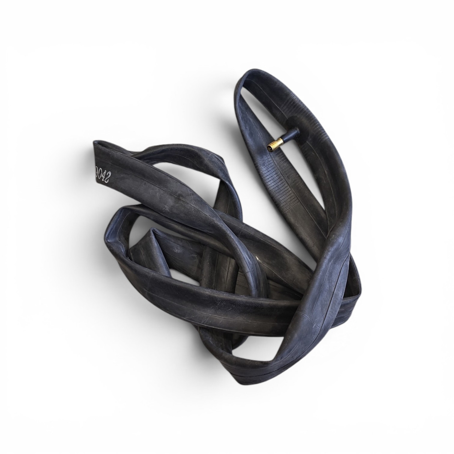 Schlauch 28x1 3/8 ETRTO 40-622, Ventil: Kfz-Ventil 40 mm. Werkstattpackung pro Stück
Ohne Ventilkappe