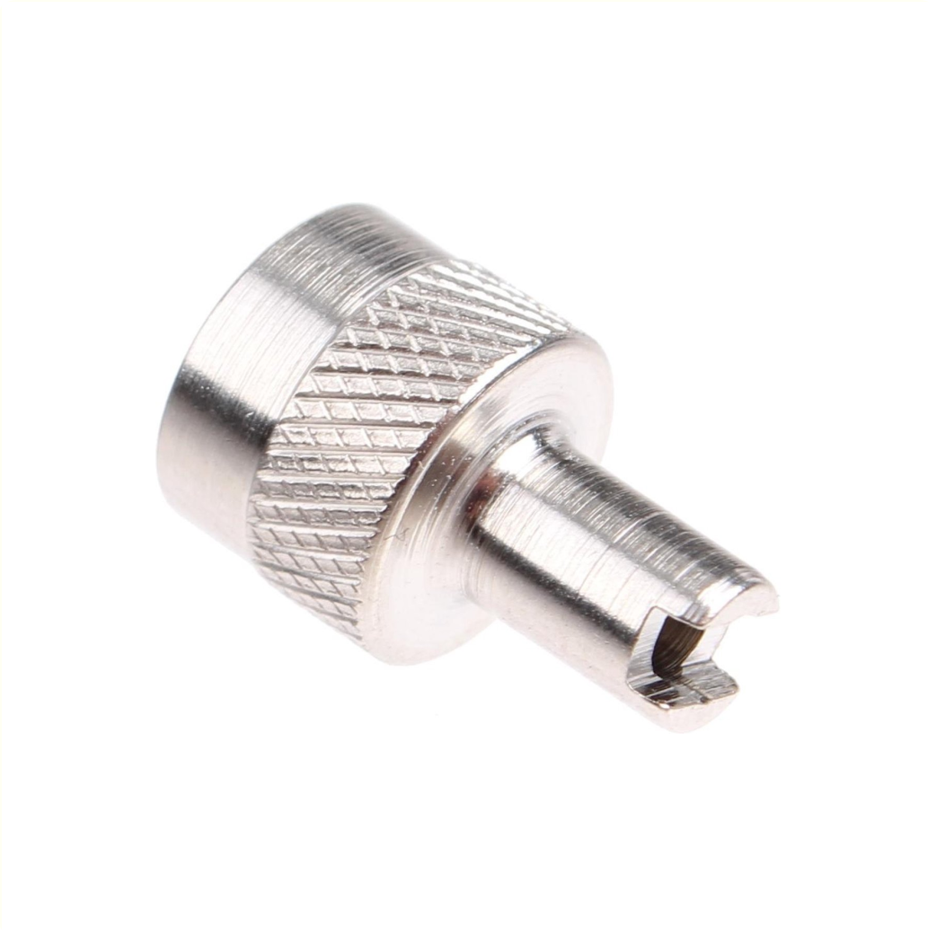 Schrauben Sie den Alligator-Innenventilnippel ab. Pro 12