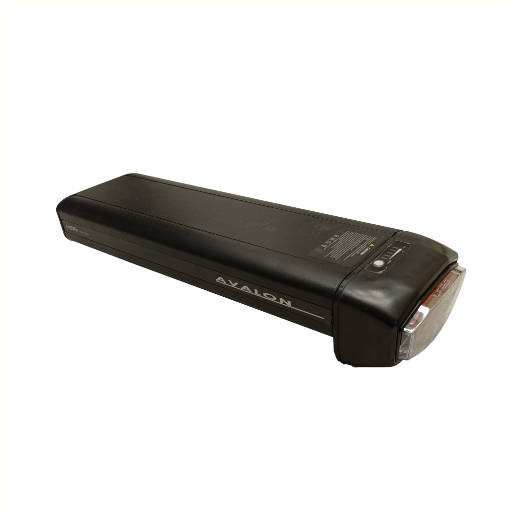 Akku 18 Ah / 648 Wh Avalon E-city/E-Cargo/E-Base UART
(Empfohlener Verkaufspreis nur für den Akku: 699,-)
Der angegebene Preis ist ein Aufpreis gegenüber dem Standardakku mit 12 Ah.